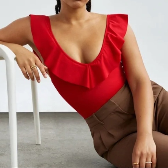 Aritzia Danette Bodysuit - Yellow - Picture 7 of 7